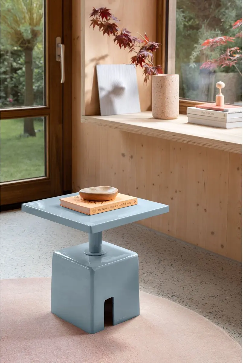 Zuiver Chubby Bijzettafel 40x40cm - Blauw - afbeelding 3 van 6