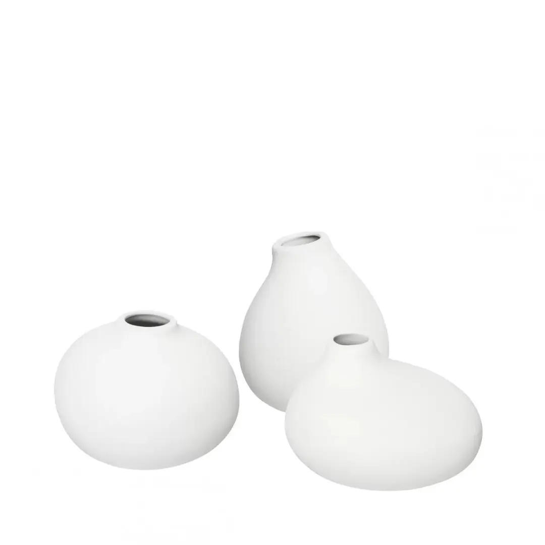 BLOMUS