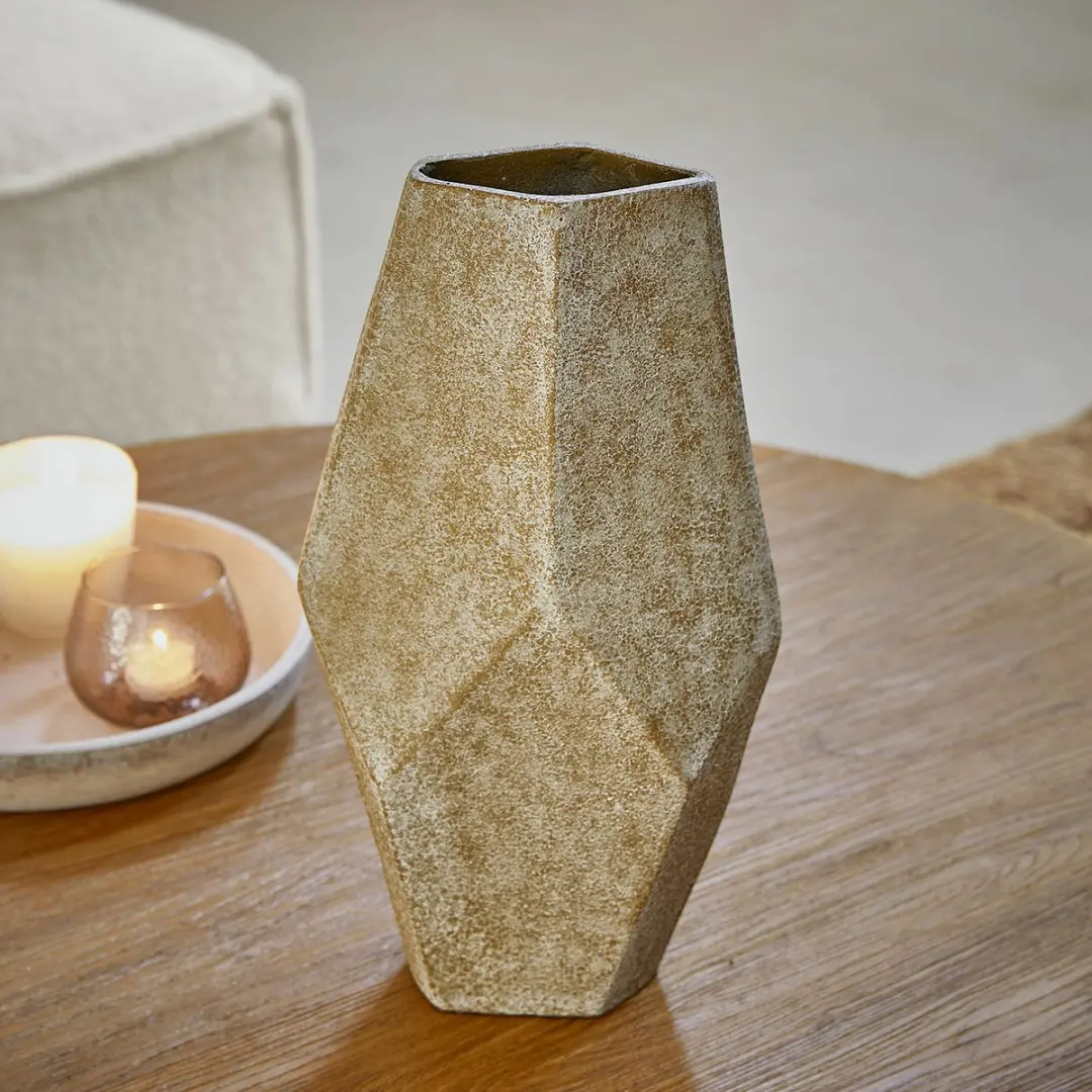 Loberon Kasari Decoratieve Vaas - Beige - afbeelding 5 van 5