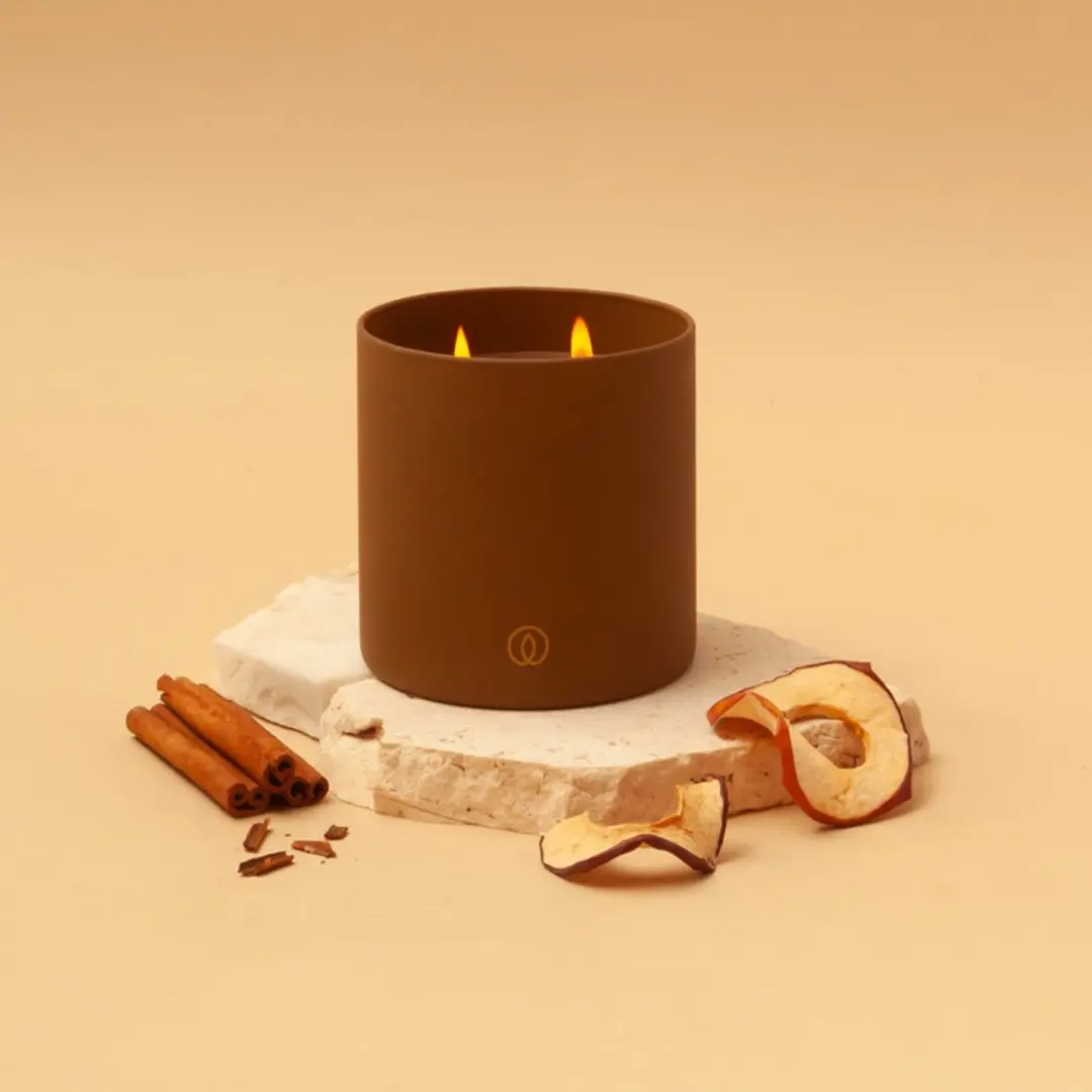 Spaas Glow Geurkaars Appel & Kaneel 55u - afbeelding 4 van 6