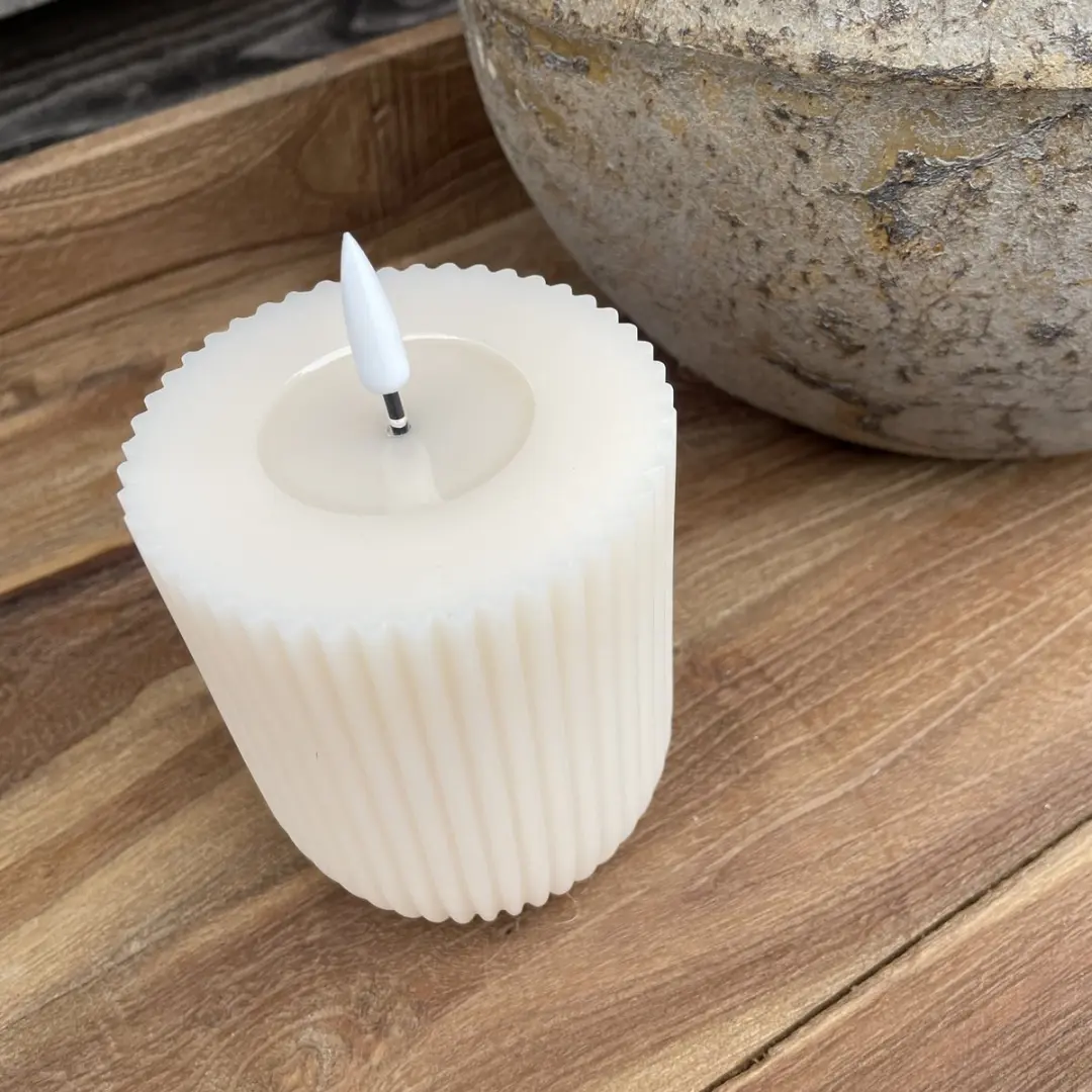 Deluxe Homeart LED Kaars Solid Stripe Cream - afbeelding 2 van 3