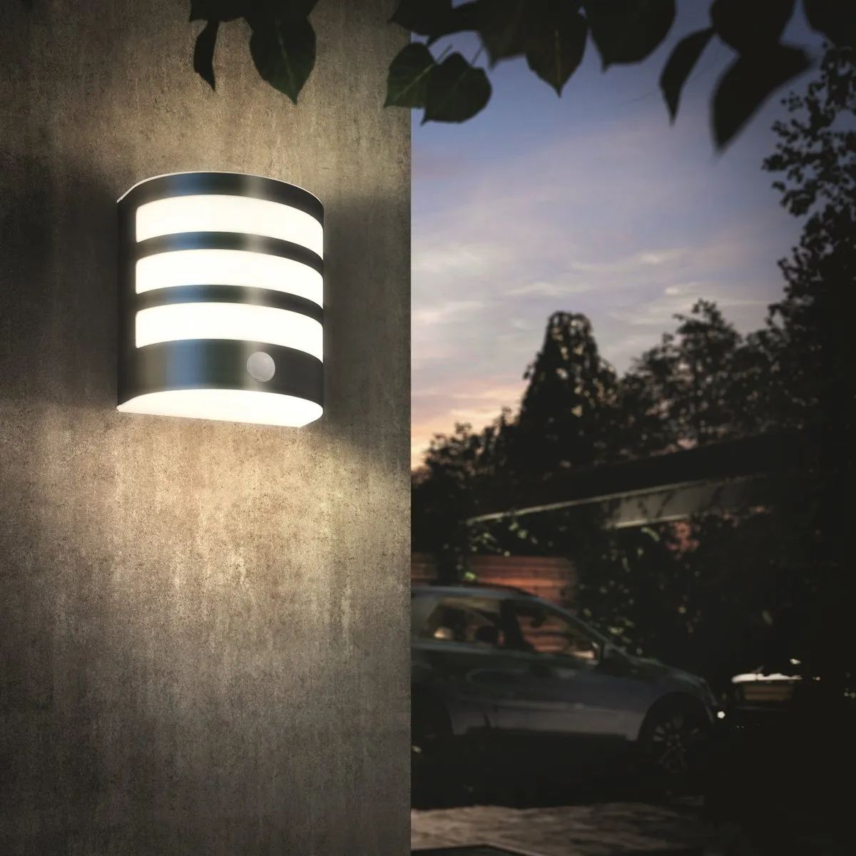 Philips Calgary Buitenwandlamp Sensor - Zilver