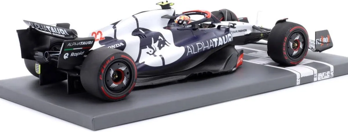 Formule 1 Scuderia Alphatauri AT04 #22 Tsunoda - 1:18 - Minichamps