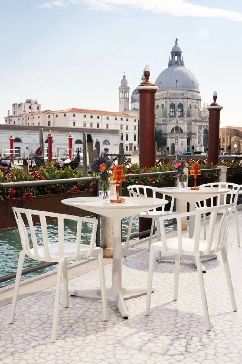 Kartell Venice Stoel Wit - afbeelding 3 van 3