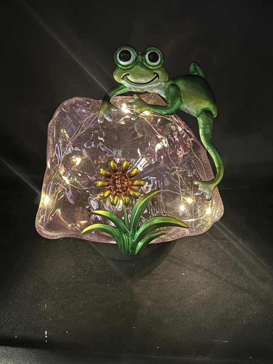 Decoratieve solarlamp "steen met dier"
