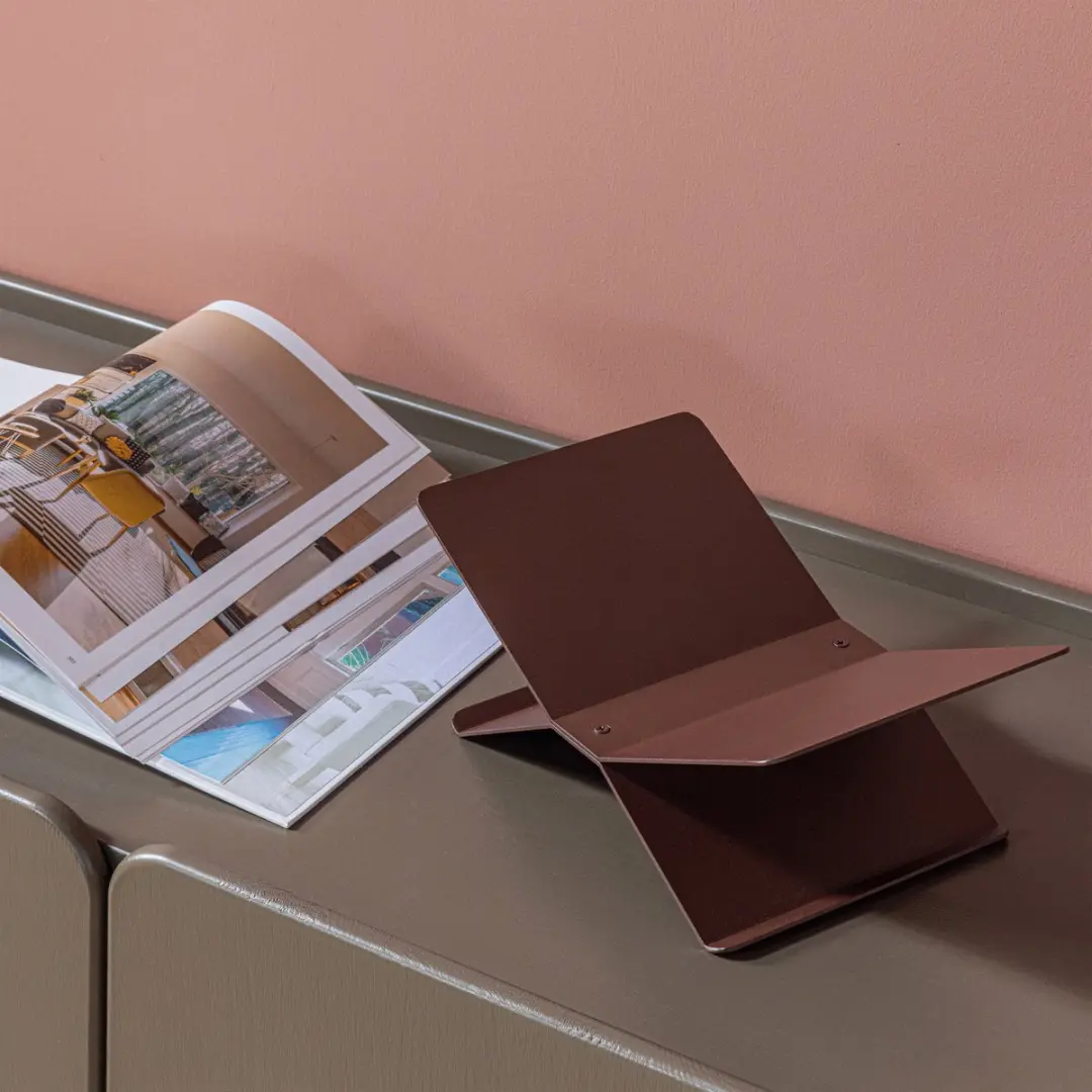 WOOOD Brook Boekenstandaard - Donkerbruin - afbeelding 4 van 5