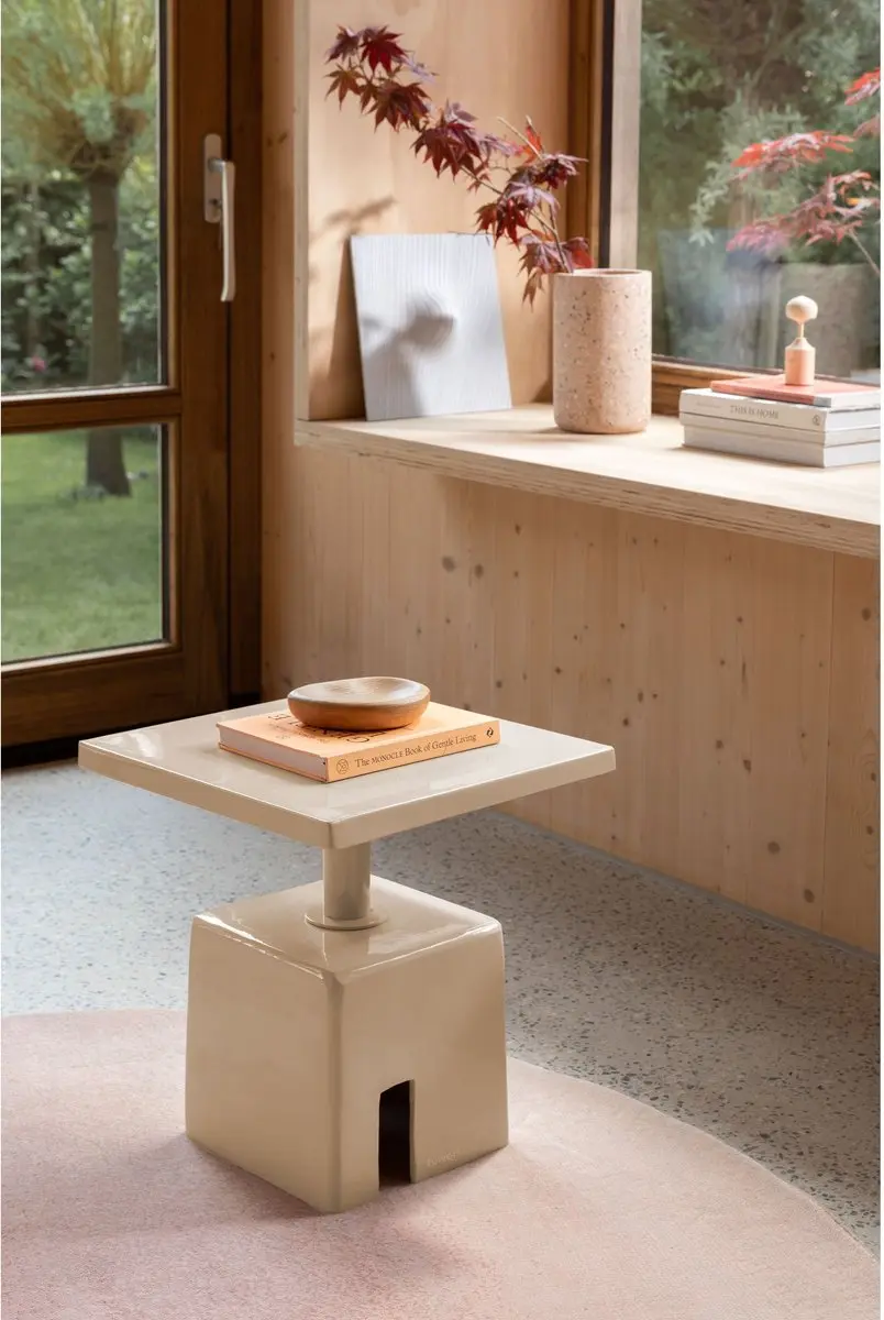Zuiver Chubby Bijzettafel 40x40cm Beige - afbeelding 3 van 6