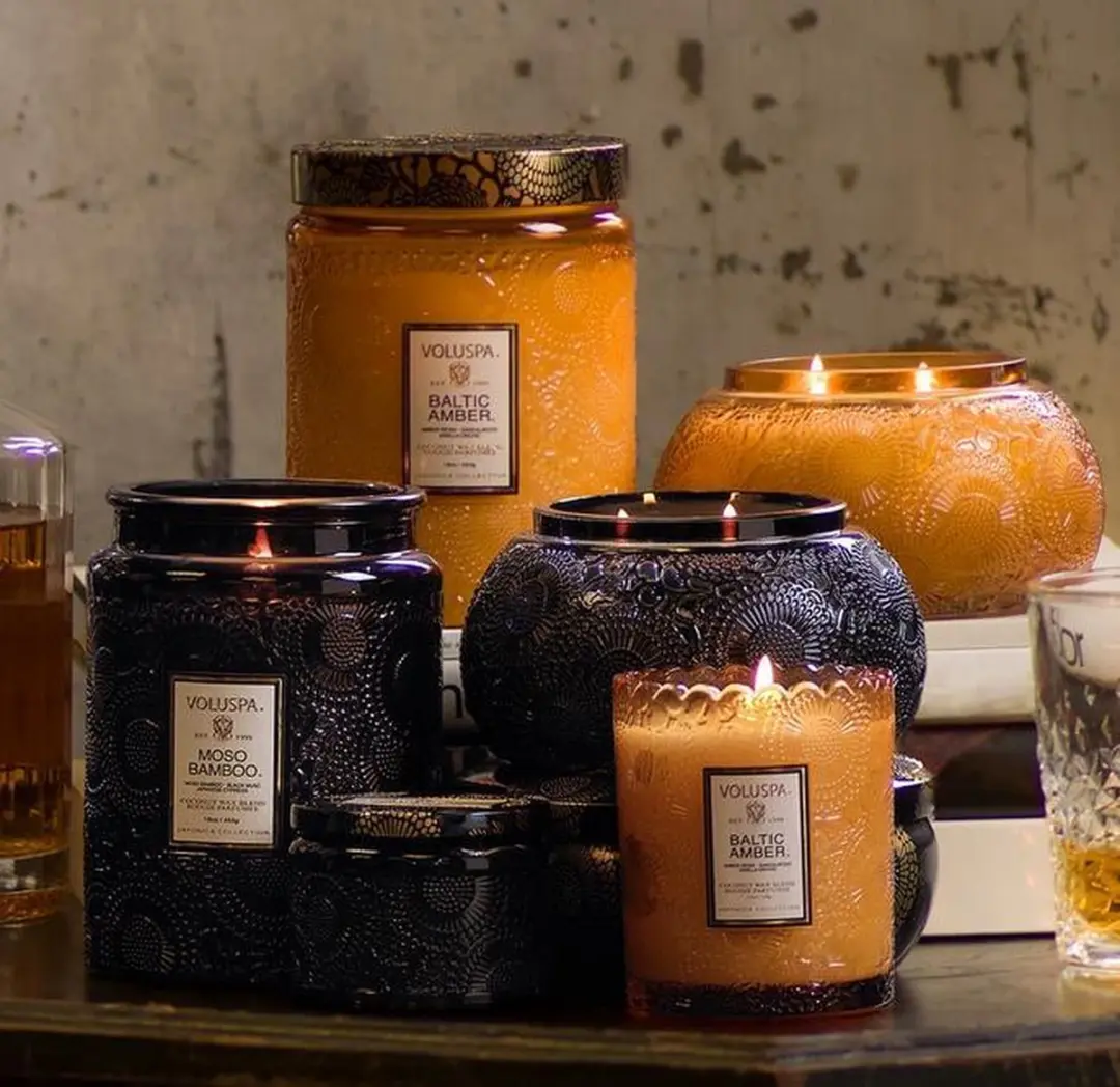 Voluspa Baltic Amber Geurkaars 255g - Oranje - afbeelding 2 van 3