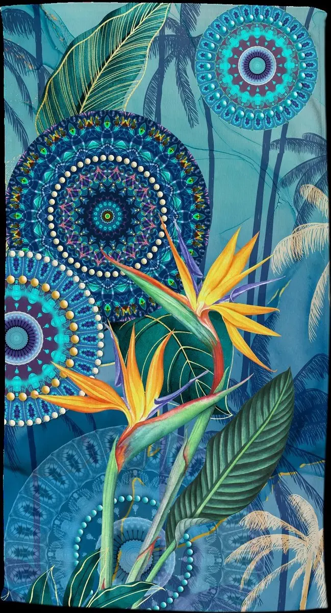 HIP Strandlaken "mandal's en strelitzia bloemen"