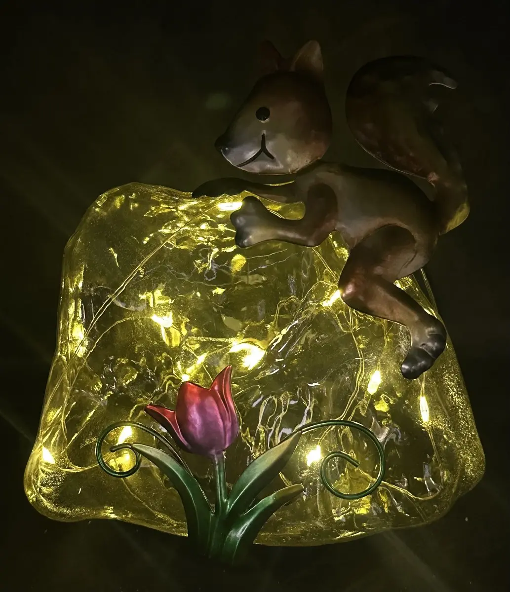 Decoratieve solarlamp "steen met dier"