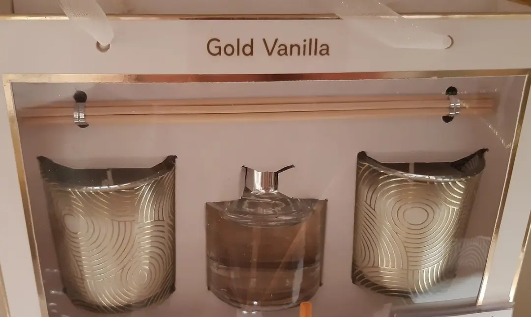 Cadeauset kamergeur geurkaarsen in een glas vanillegeur