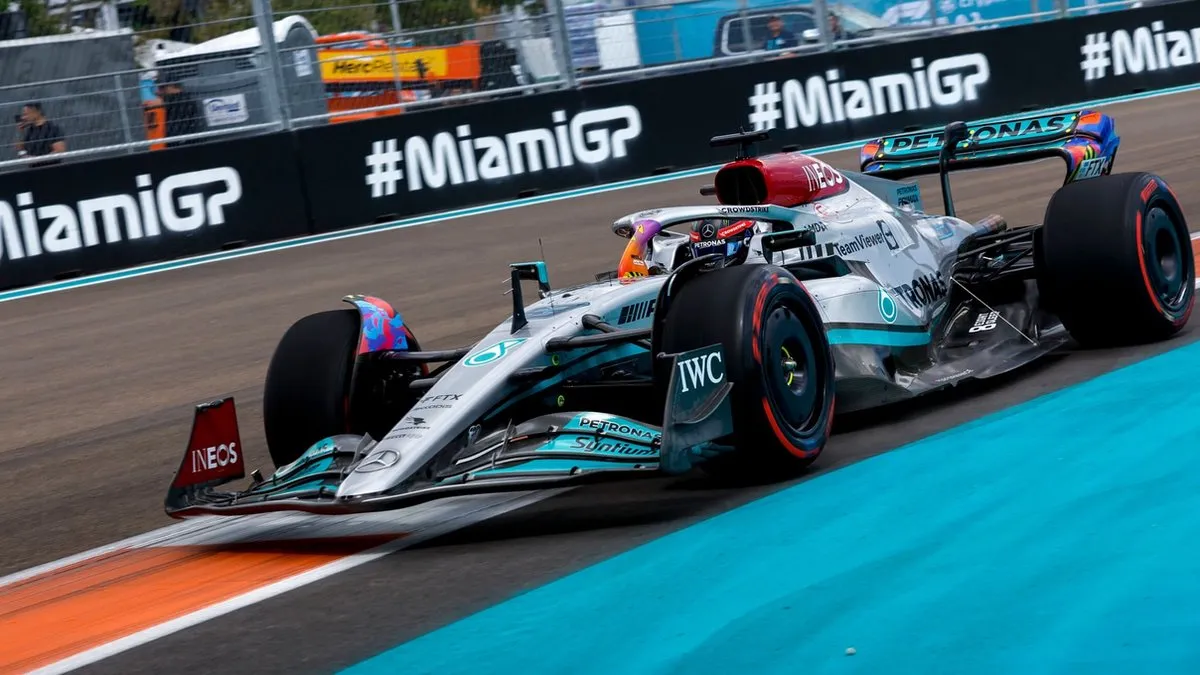 Formule 1 Mercedes-AMG W13 E Performance #63 Miami GP 2022