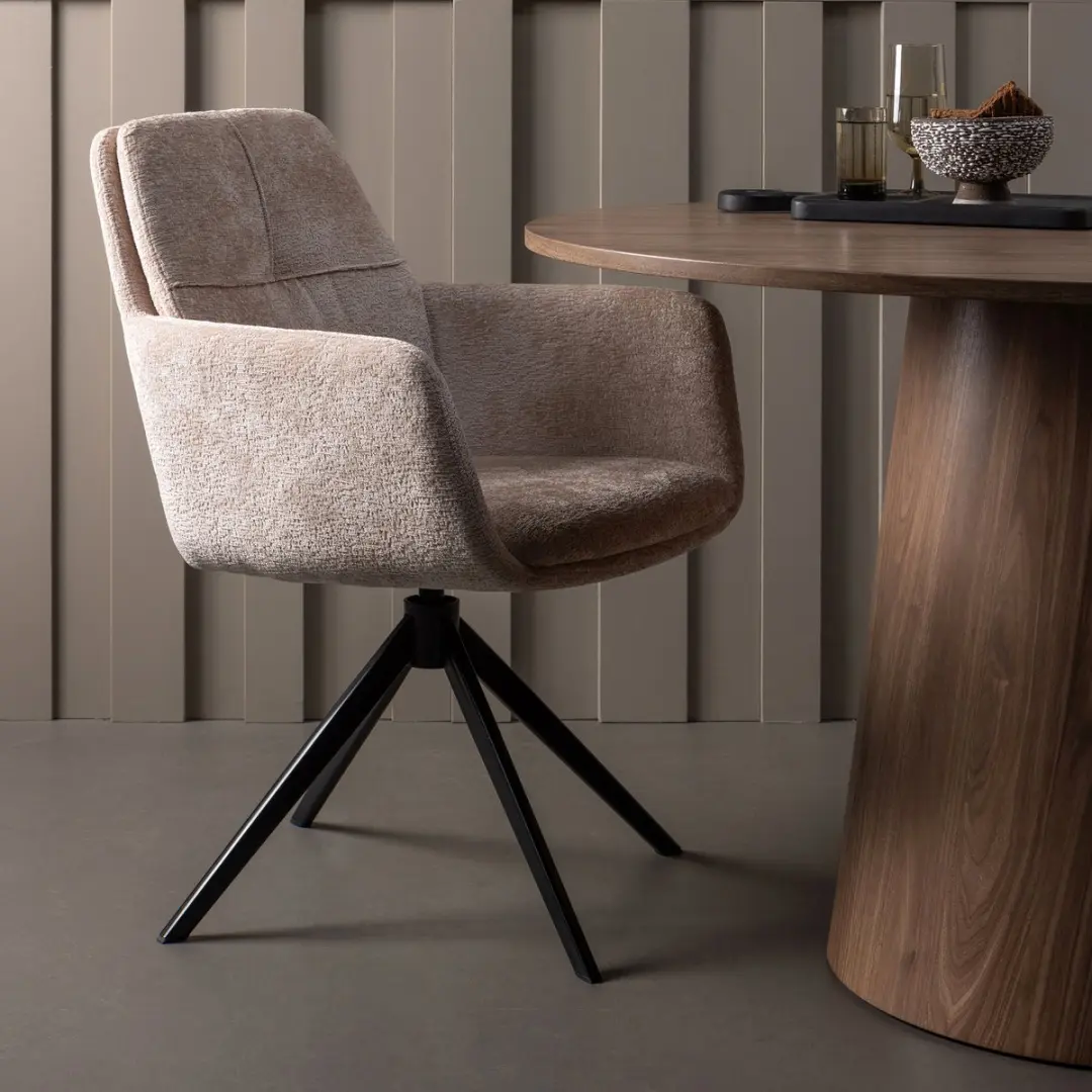 WOOOD Maan Eettafel Walnoot Ø120cm - afbeelding 3 van 6