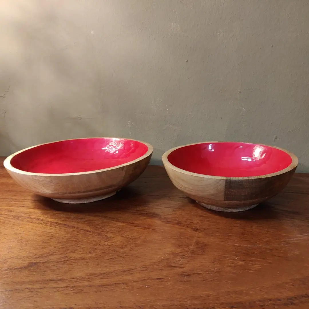 Set 2x Mango Hout Schalen 20/25 cm Rode Binnenkant