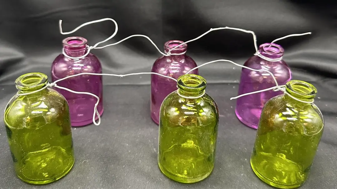 Glazen deco vaasjes met metalen draad