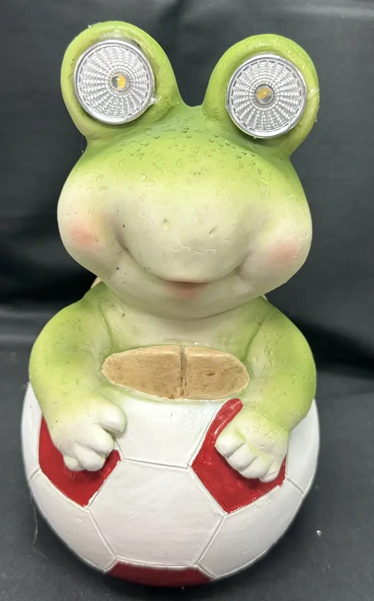 Polyresin solarlamp "schildpad op voetbal"