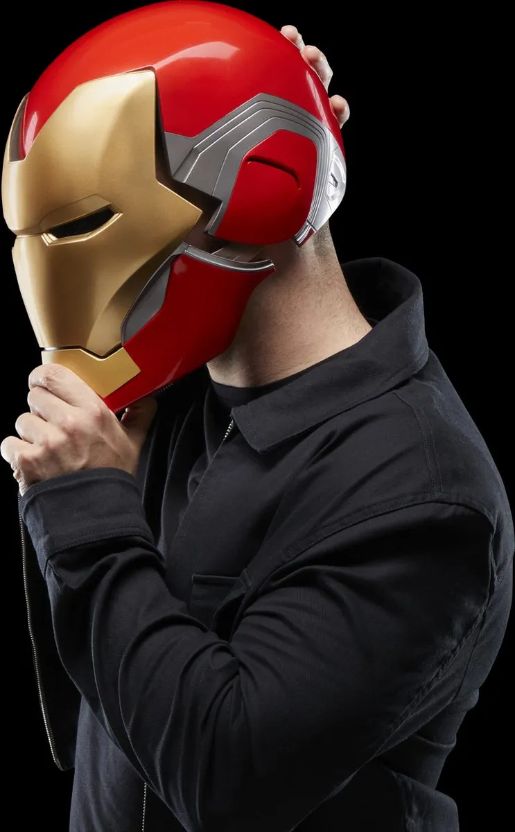 Marvel Legends Iron Man Helmet Mark LXXXV - Multi - 2x AAA