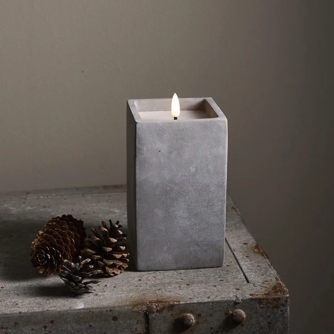 Star Trading LED Blockkerze Flamme Cem 8,5x10x16,5cm Grijs - afbeelding 2 van 4