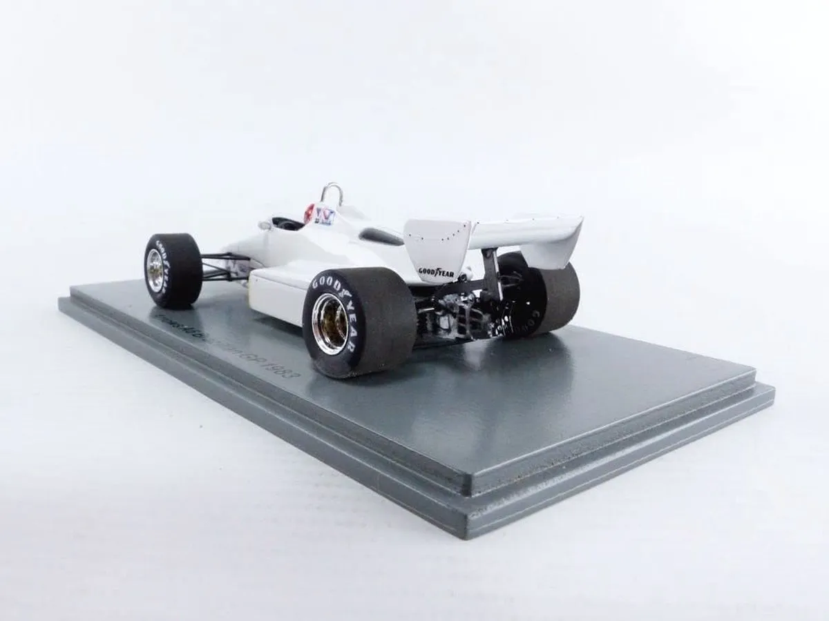 Formule 1 Arrows A6 #29 Braziliaans GP 1983 - 1:43 - Spark - Multicolor