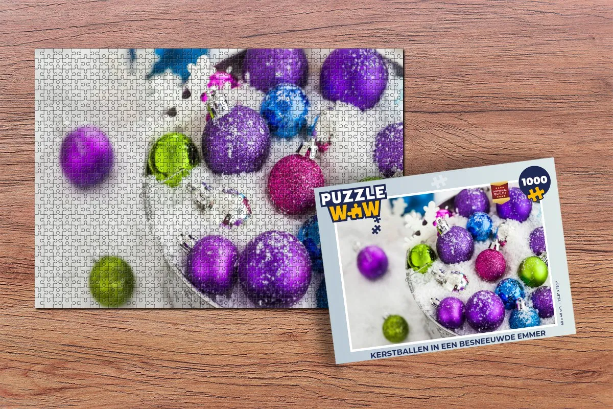 PuzzleWow Kerstballen in een Besneeuwde Emmer Legpuzzel 1000 Stuks - Multicolor