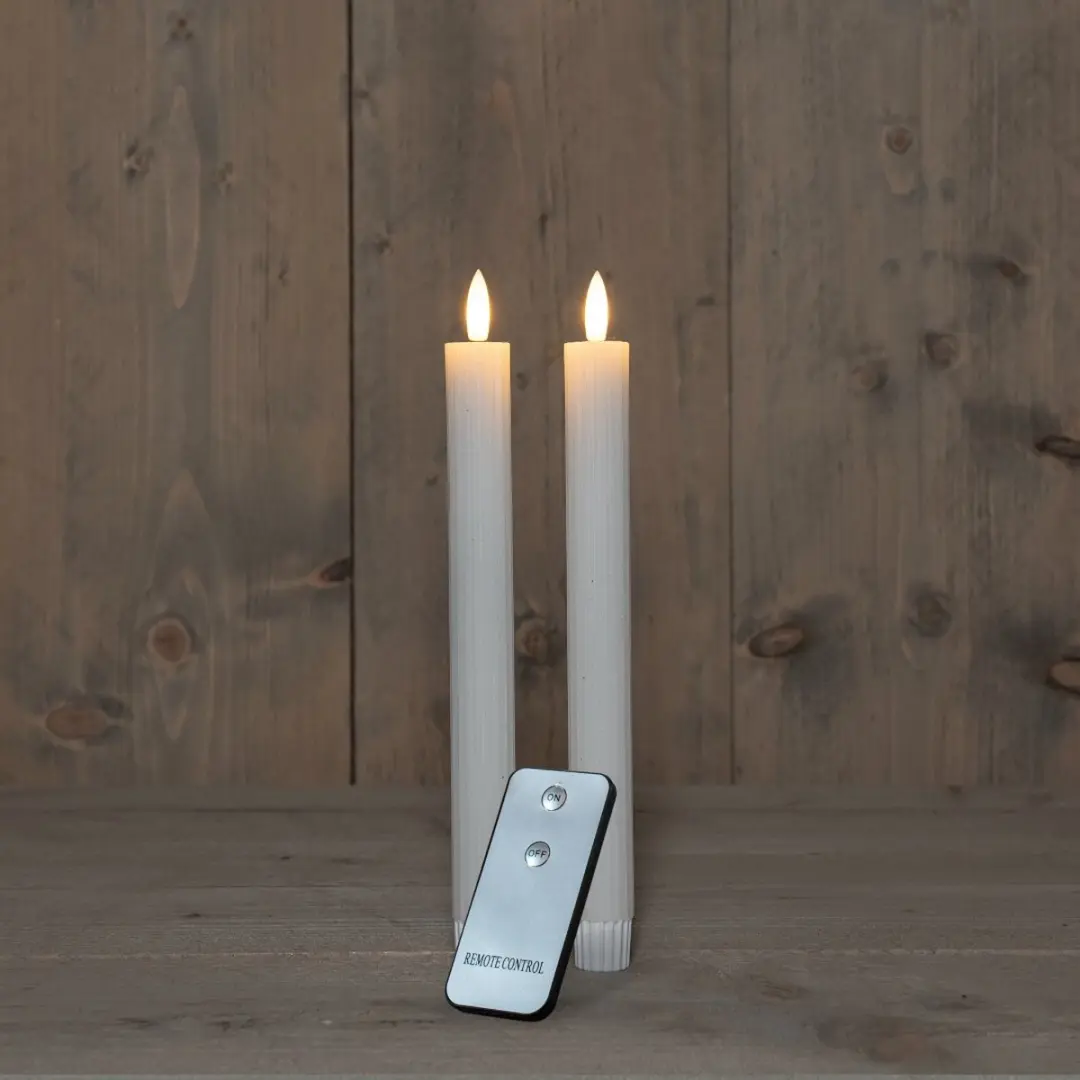 Anna's Collection LED Dinerkaarsen 23cm - 2 Stuks - Wit - afbeelding 6 van 6