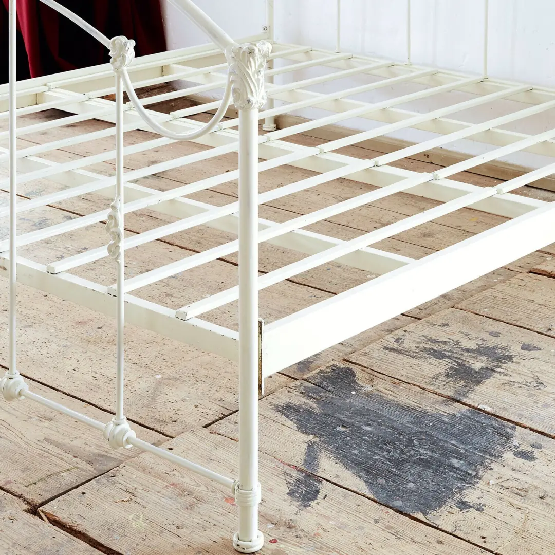 Loberon Bed Canefield Antiekcrème - Eenpersoons 180x200cm - afbeelding 5 van 6