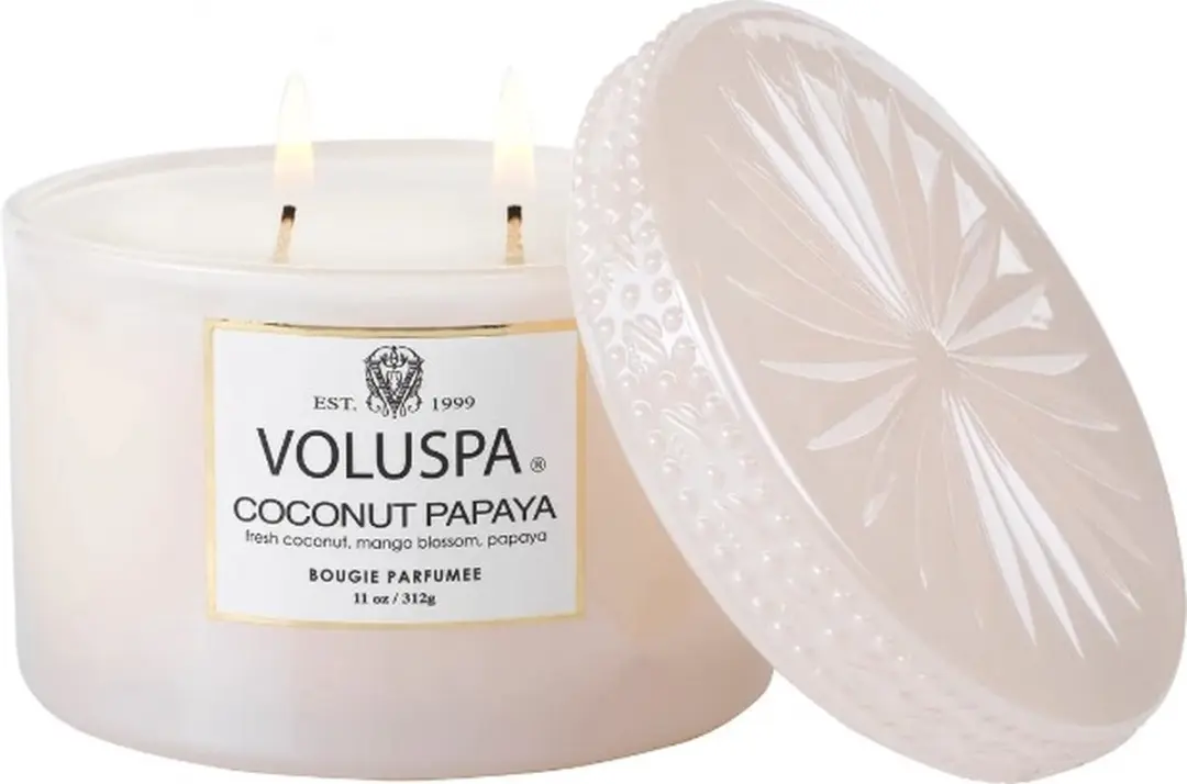 Voluspa Vermeil Coconut Papaya Geurkaars 312g - afbeelding 2 van 3