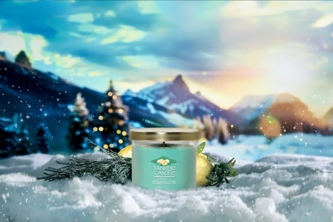 Yankee Candle Holiday Winterfest Small Tumbler - Groen - afbeelding 3 van 6