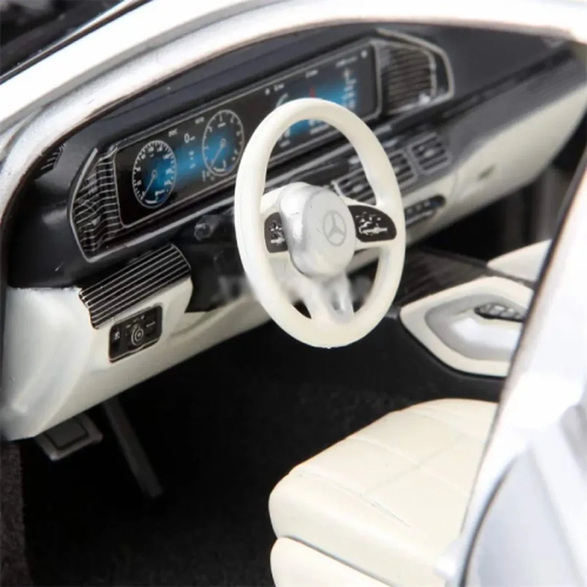 Mercedes-Maybach GLS 600 1:18 Schaalmodel - Zilver
