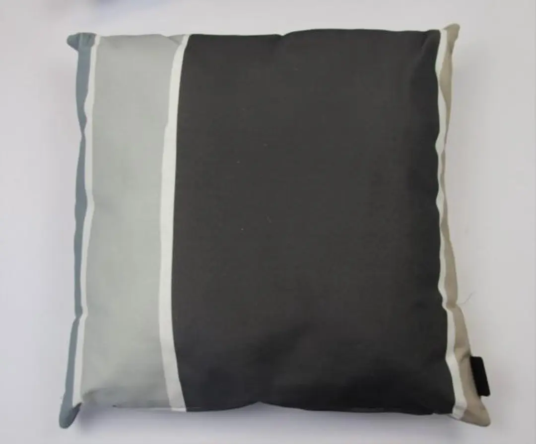Madison sierkussen 45x45 cm Angel grey