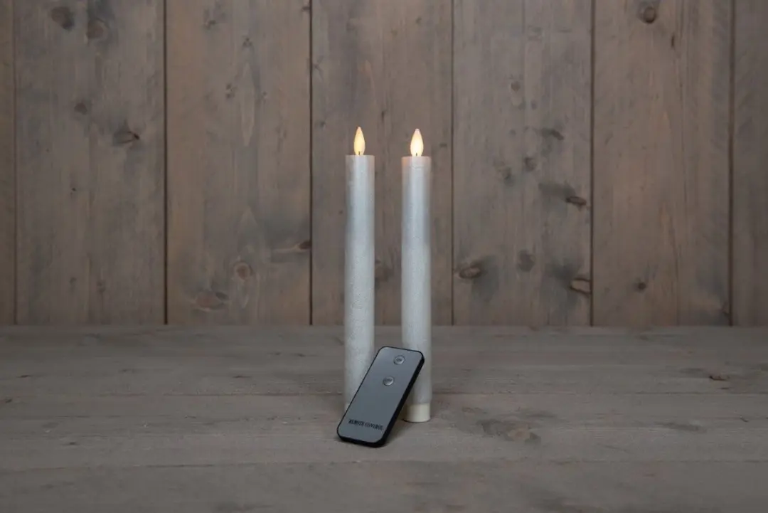 Anna's Collection Parel Rustiek LED Dinerkaarsen 23cm - 2 Stuks - afbeelding 4 van 4