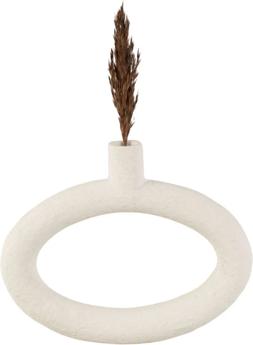 Present Time Vaas Ring