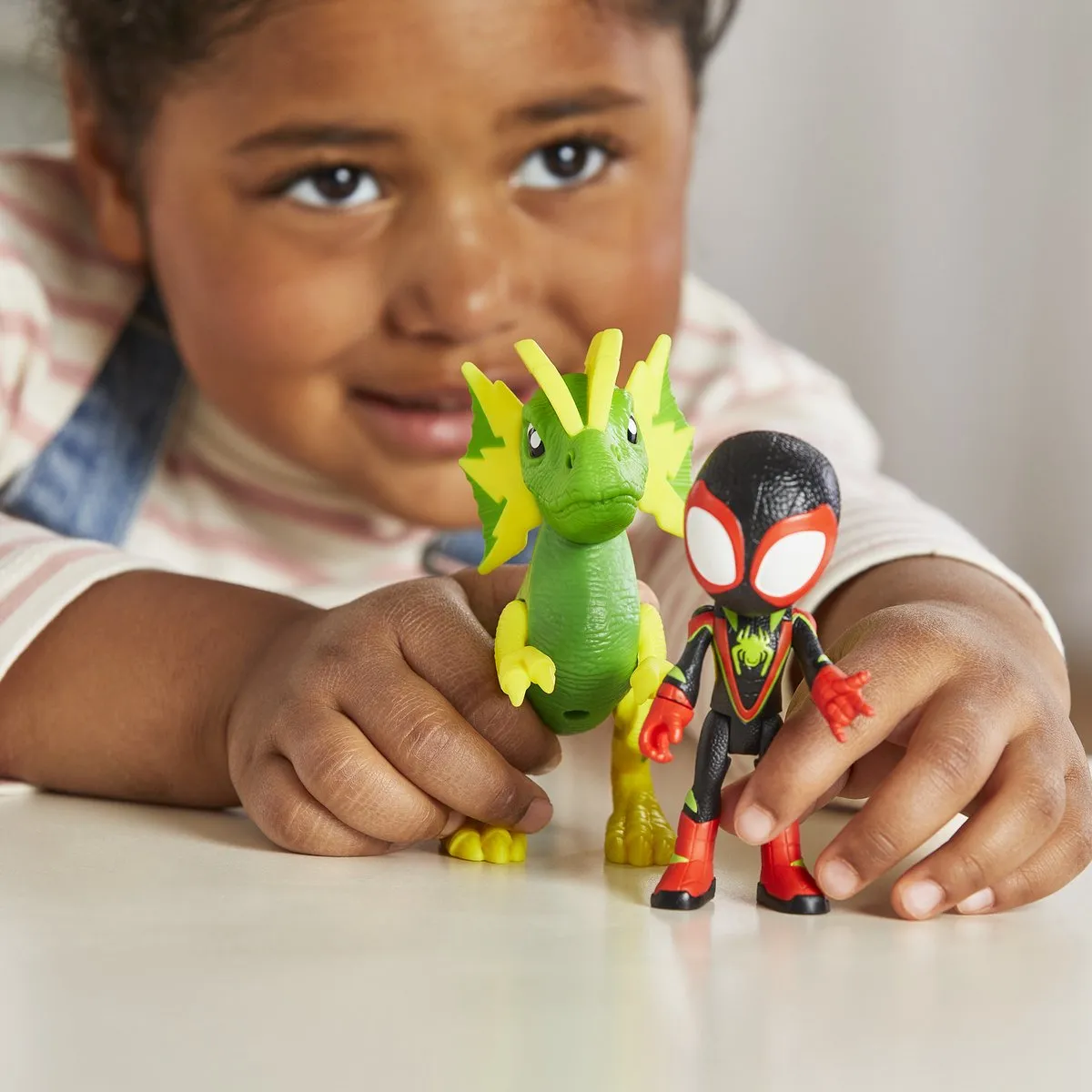 Spider-Man Spidey and His Amazing Friends Dino-Webs Miles Morales - Actiefiguur 10cm - Multicolor