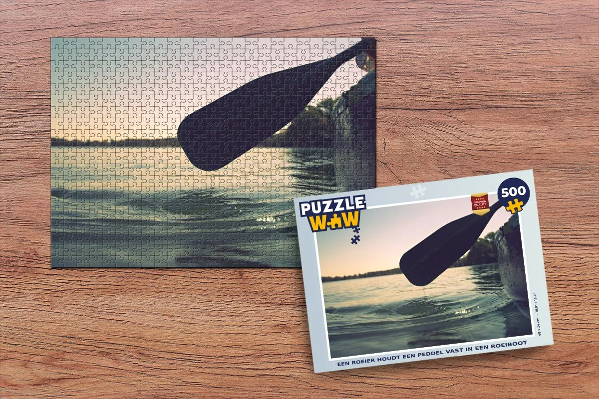 PuzzleWow Legpuzzel Een roeier houdt een peddel vast - 500 Stukken - Multicolor