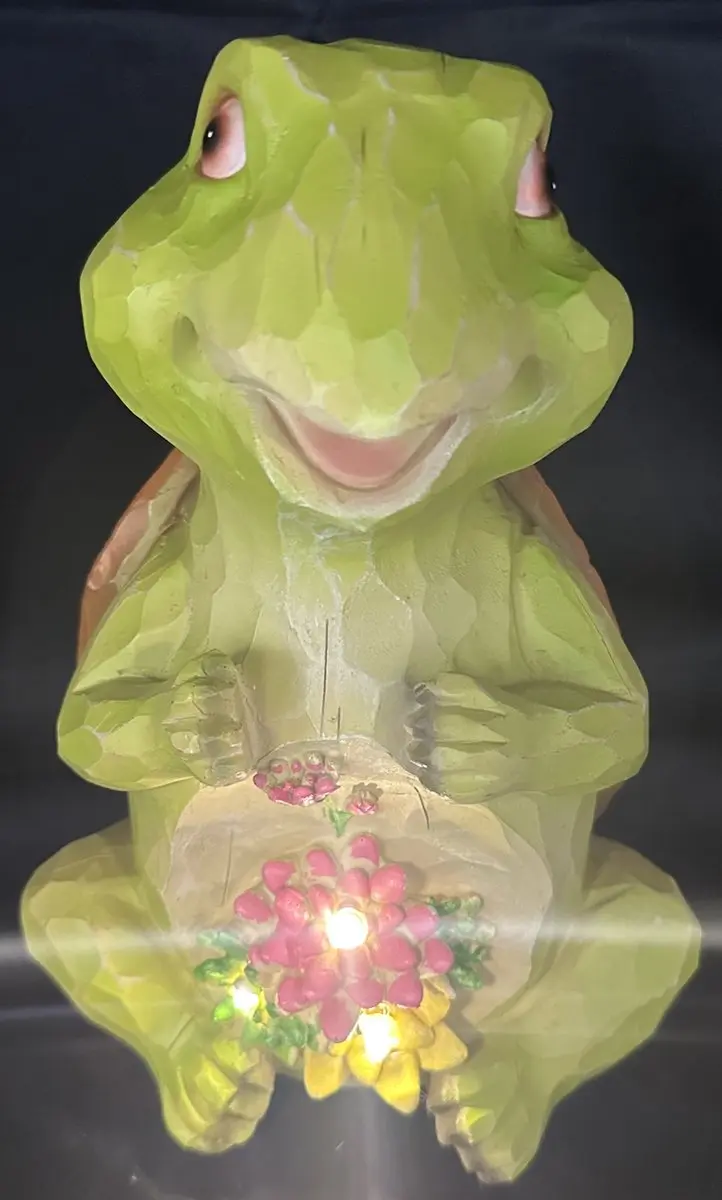 Polyresin solarlamp "Schildpad met bloem en LEDs"