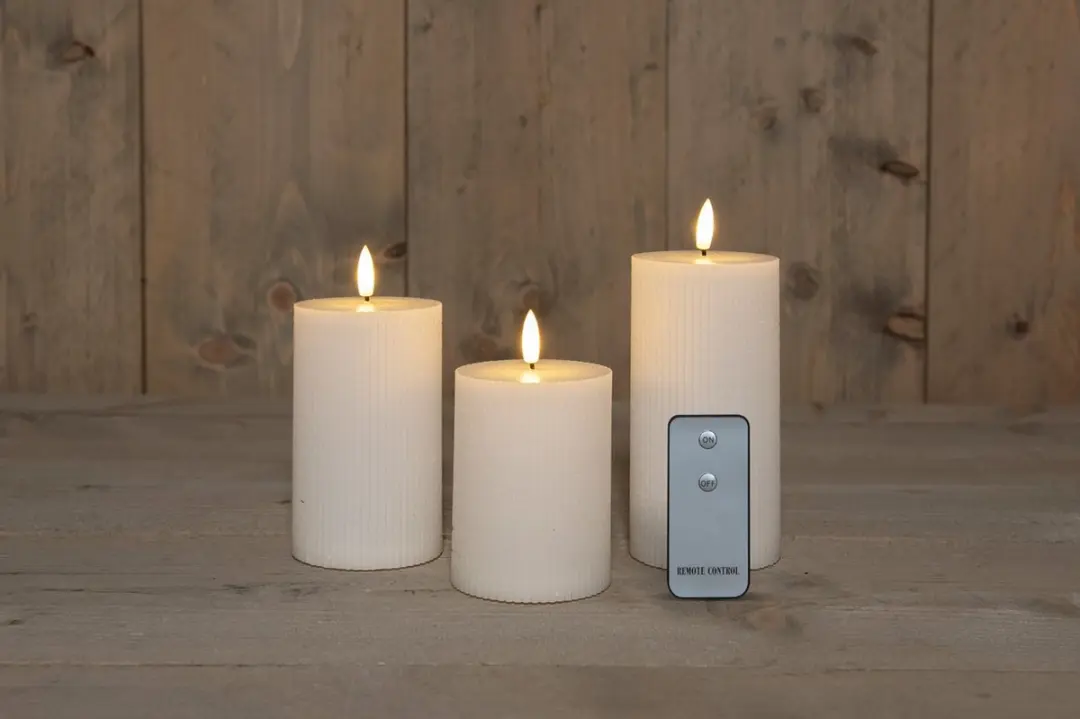 Anna's Collection 3D Wick White Ribbel Kaars