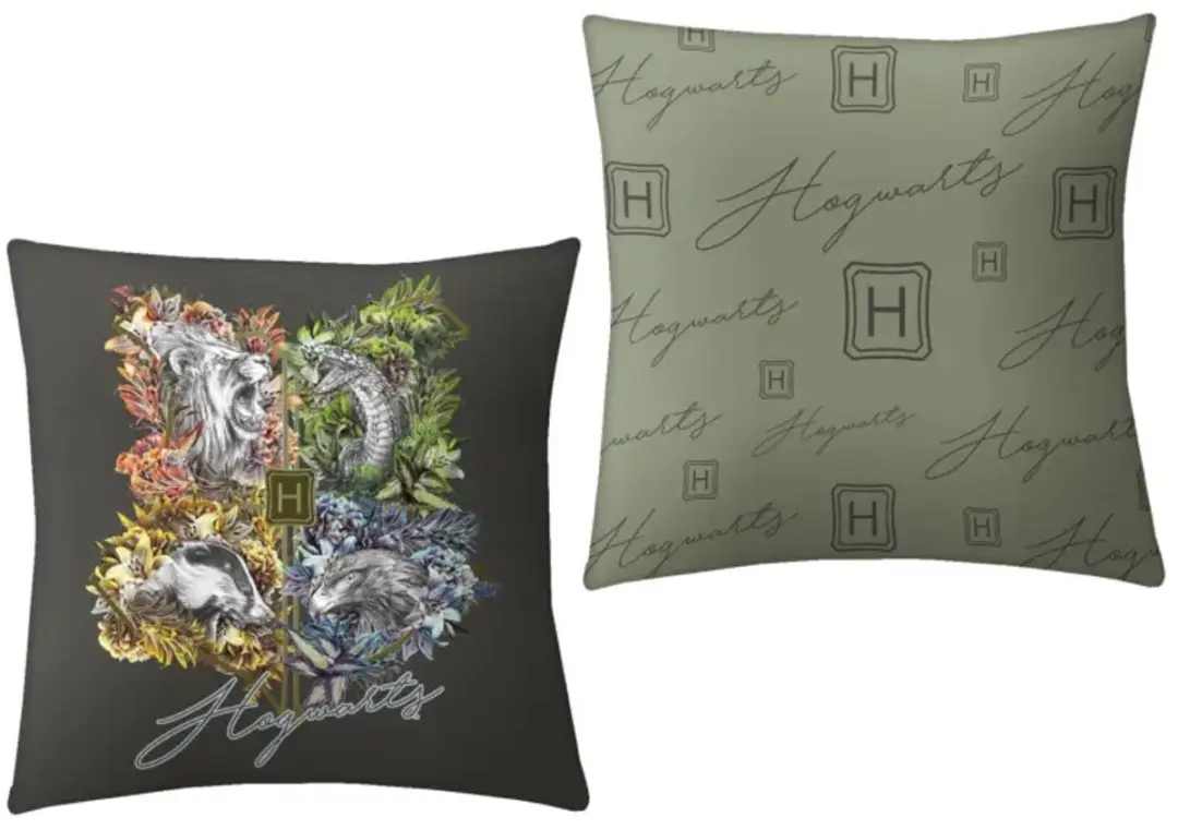 Harry Potter Hogwarts Wapen Sierkussen 40x40cm - afbeelding 2 van 2