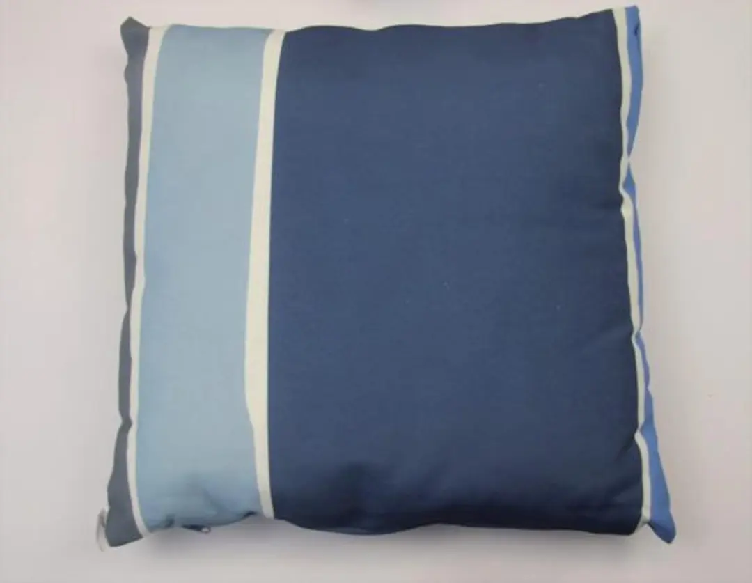 Madison sierkussen 45x45 cm Angel blue