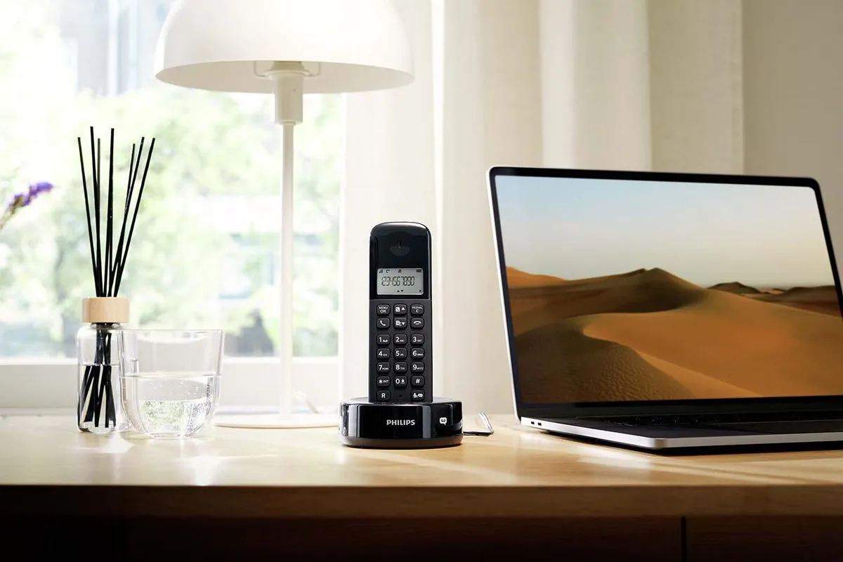 Philips D1651B/01 DECT Telefoon - 10u Spreektijd - Zwart