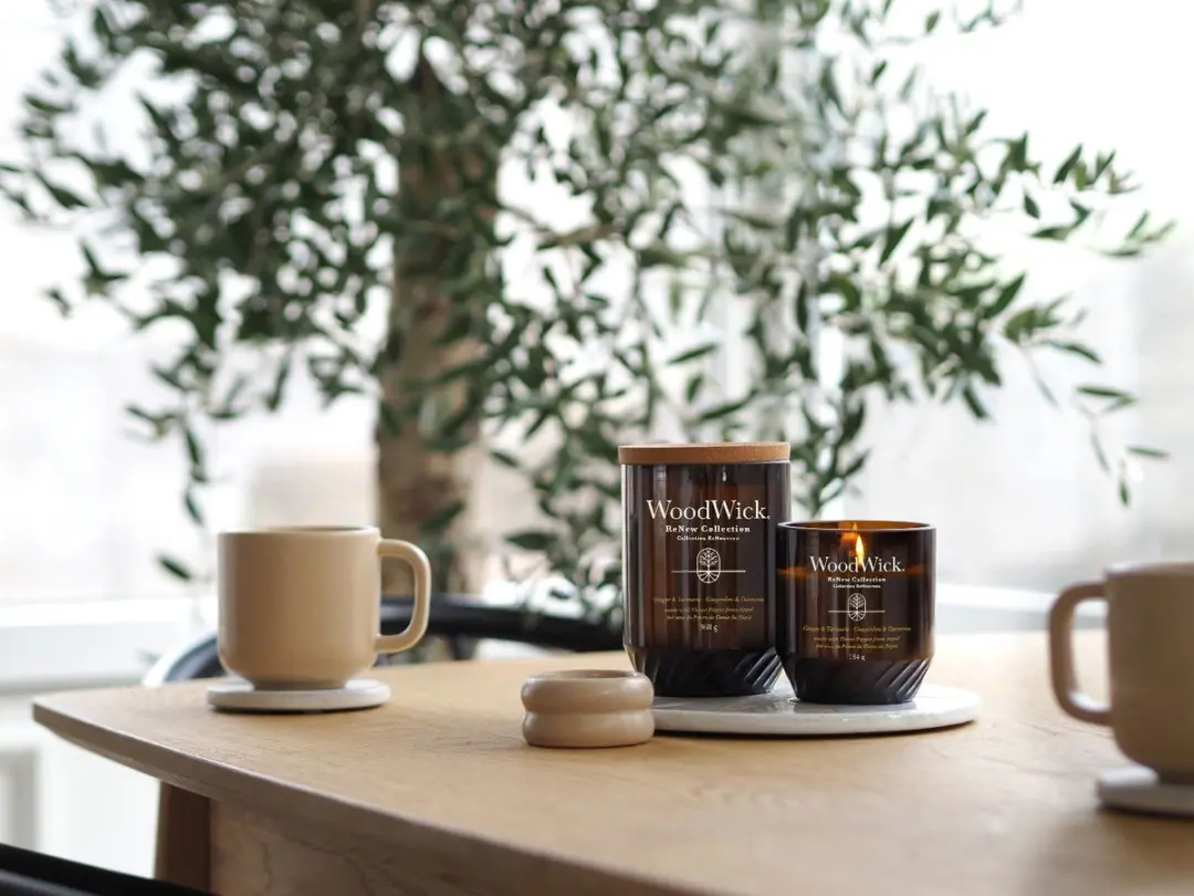WoodWick ReNew Geurkaars Ginger & Tumeric - 75 uur - afbeelding 3 van 6