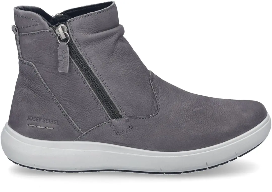 JOSEF SEIBEL Megan 12