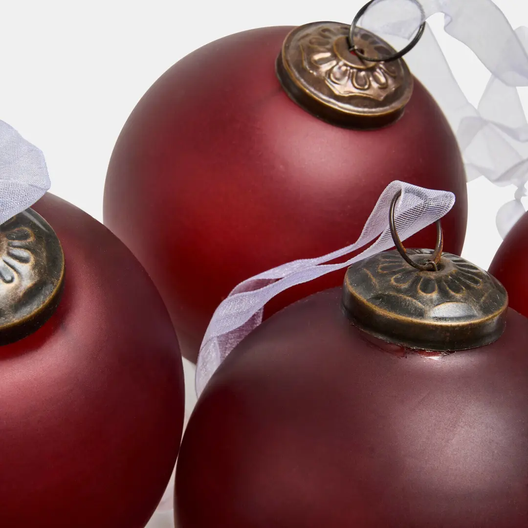 Loberon Kerstbal Set 6 Stuks - 10cm - Bordeaux - afbeelding 3 van 5