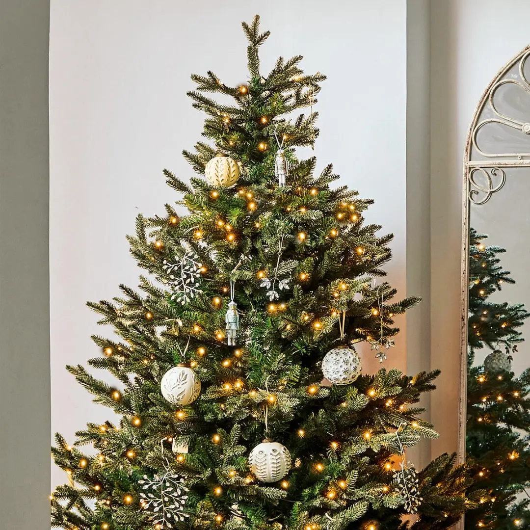 Loberon Kerstversiering Consac 4 Stuks - Ø10,5cm - Wit/Zilverkleurig - afbeelding 4 van 5