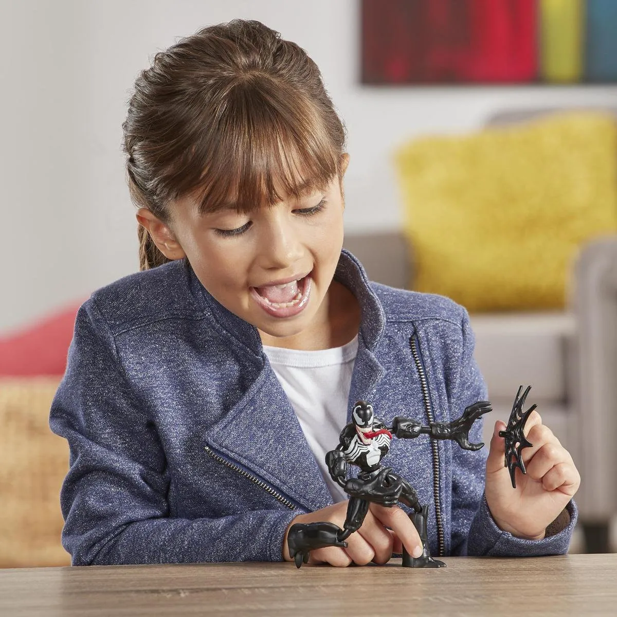 Spider-Man Bend and Flex Venom Speelfiguur 15cm - E7689 - afbeelding 6 van 6