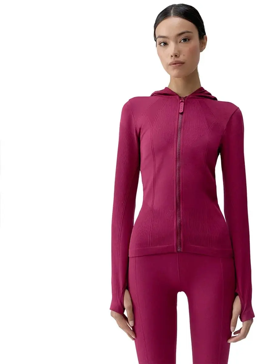Born Living Yoga Viveka Jas Roze S Vrouw