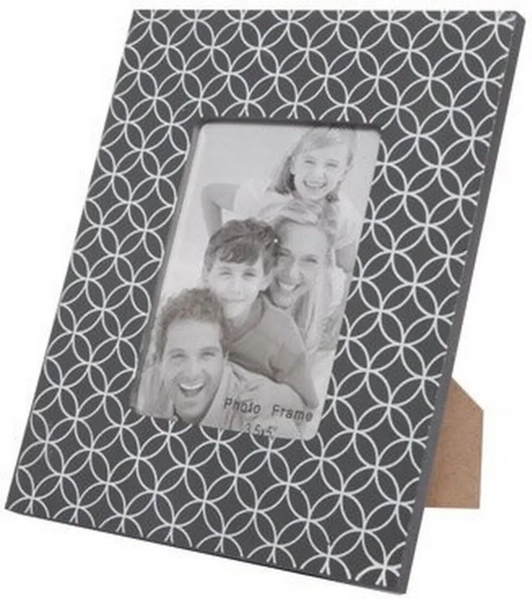 Fotolijst Grijs- wit voor foto van 9 x 13 cm. Totale afmeting 17 x 21 cm.