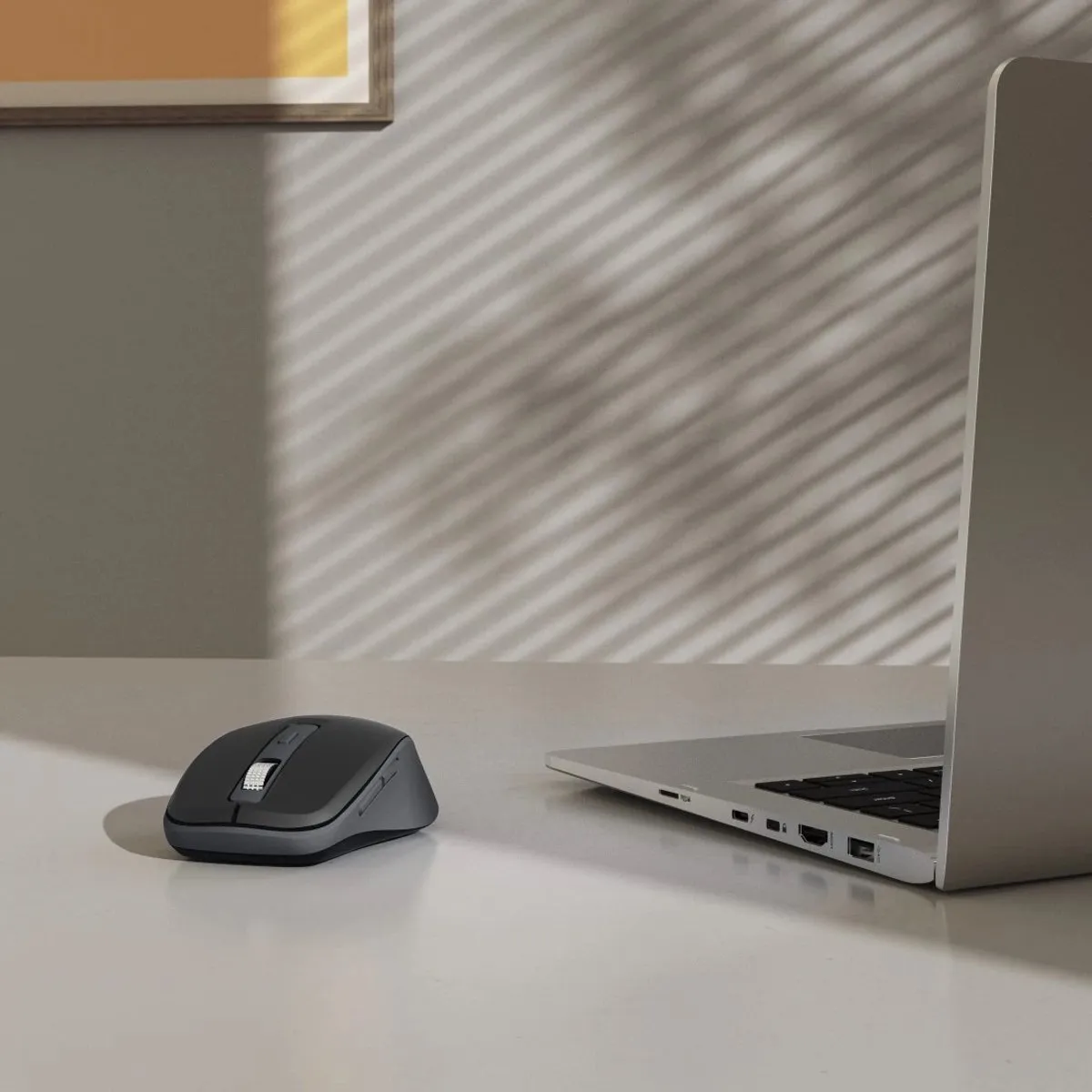 Hama WM-450 - Optische draadloze muis - 7 knoppen - 2.4 GHz RF & BT - Stil - Zwart