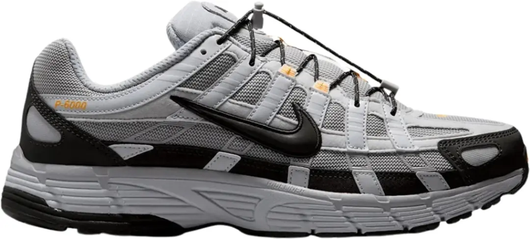 Nike P-6000 Toggle Newsprint (Maat 44,5 / US 10,5)