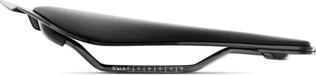 Fizik Arione R3 Versus Evo Regular Zadel Zwart