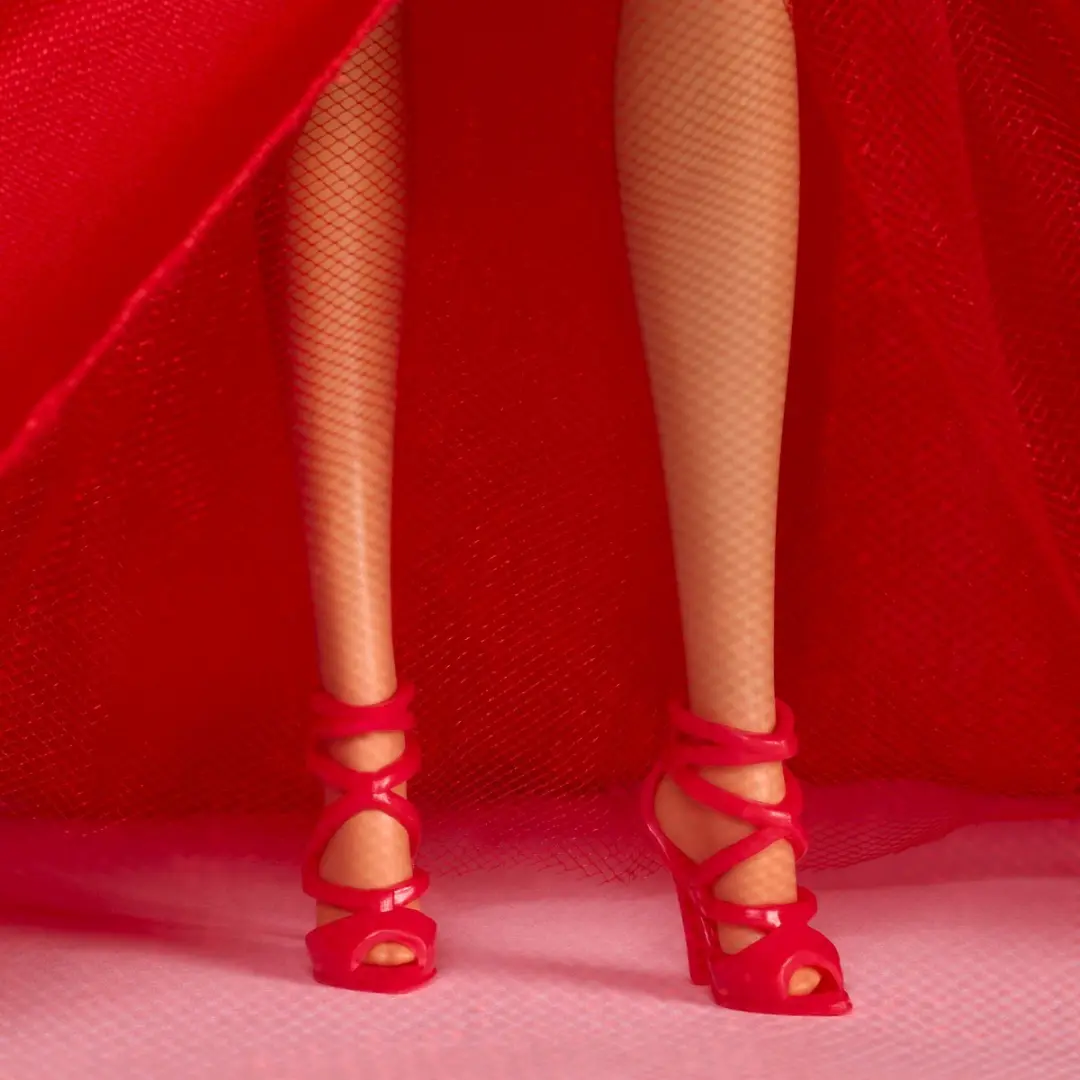 Barbie Holiday 2026 Latin Pop JJX67 - afbeelding 6 van 6